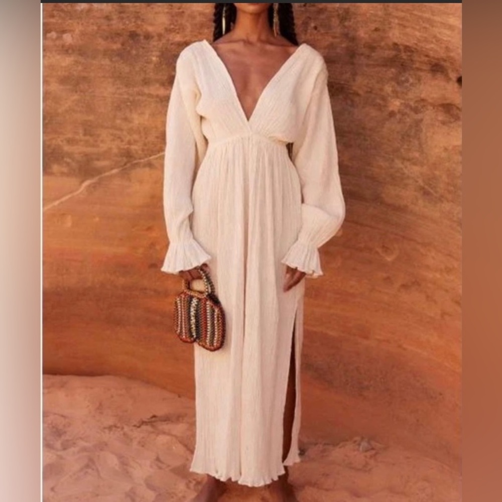 Brand new w/ tags sold out dreamy Mahria dress by Savannah Morrow the Label (M)